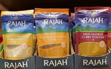 Packets of seasoning and curry powder